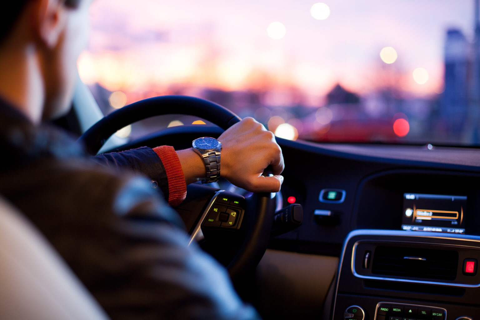 is it illegal to drive with lights on in your car
