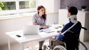 Laywer discussing a compensation in a liability case -Chula Vista Personal Injury Lawyers 